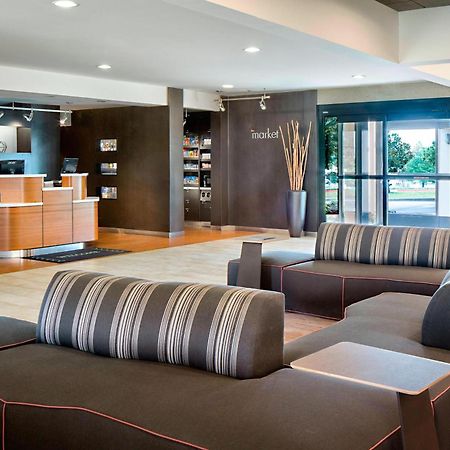 Courtyard By Marriott Dallas Arlington Entertainment District Exterior photo
